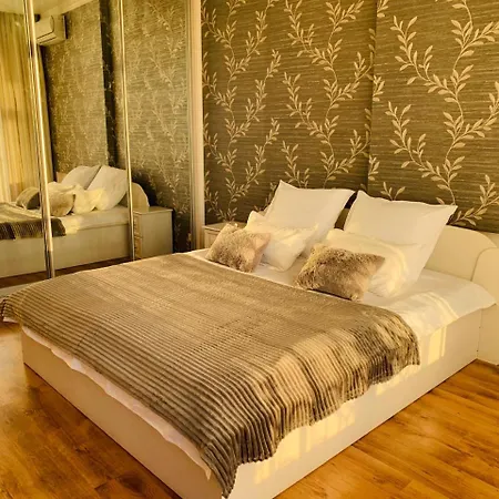Arkadia Palace 2bd * Odessa