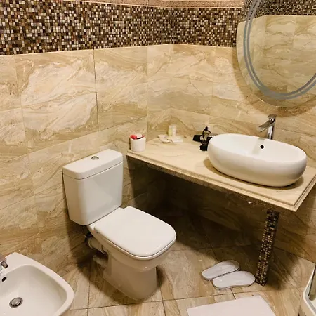 Arkadia Palace 2bd Apartment Odesa